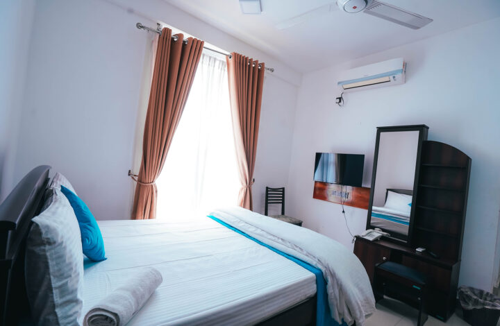 Couple Room